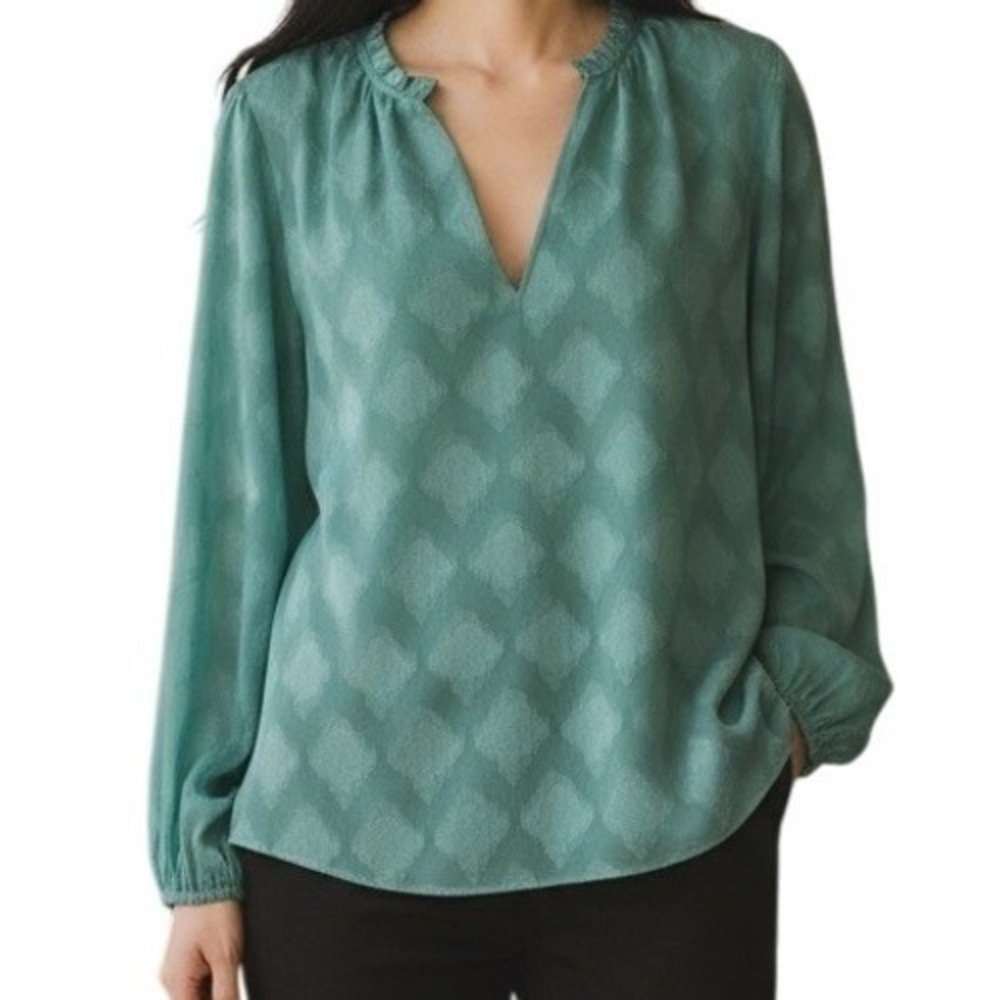 WHITE HOUSE BLACK MARKET‎ Teal Diamond Textured V Neck L/S Blouse NWOT Small
